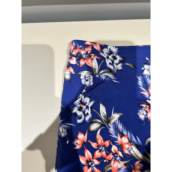 Mario Serrani Italy Tummy Control Floral Skirt – Size Medium - Picture 5 of 5